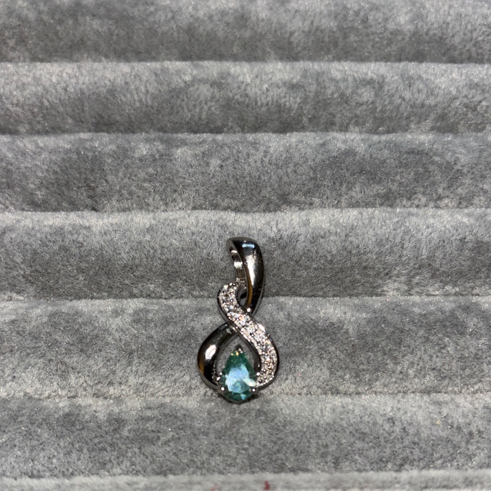 Beautiful aquamarine gemstone S925 stamped pendant White Diamond 1ct gemstone